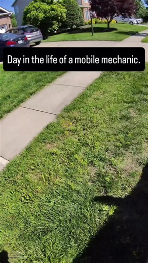 Customer said it was cool seeing a young mechanic out here doing this mobile. Honestly that made my day 🫡🔧. #mobilemechanic #mechanic #MechanicTok
