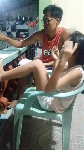 Maulang gabi mga kacc,. Flex ko lng ung tutor ng anak ko🥰. Dna nmin need magbayad sa magtuturo,sa tiyaga ba nman magturo ng tatay nila eh 😂🥰👏. #contentmonitezation #contentcreator | Joy Coroza