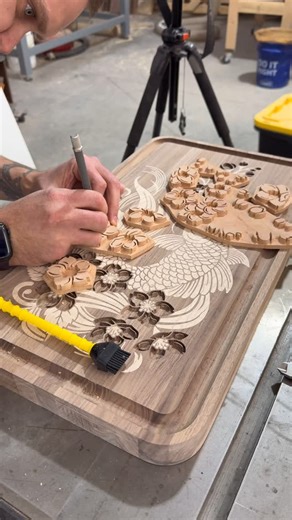 Nik on Instagram: "Well, I have to admit that the new inlay toolpath is an incredibly powerful tool from @vectricltd. It’s perfect for face grain inlays and delivers flawless results! Shoutout to @vectricltd —thanks for this awesome feature! 🙏 #broinwood #cnc #woodworking #cuttingboard #woodinlay"