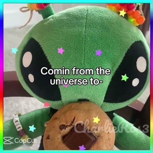 ET IS AN ALIEN- :3 #kandi #scene YeA gUyS (:P