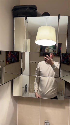 Three-Way Mirror for Perfect Beard Trimming