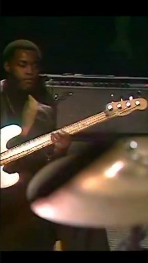 🎶 Bill Withers Gets Funky with Soulful “Use Me” Live at BBC '74 #classicmusic #billwithers