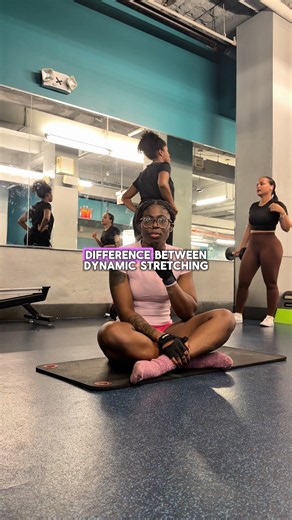 The Difference Between Dynamic Stretches & Static Stretches