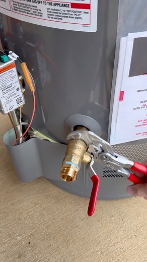 Replacing the factory drain valve for a water heater with a full port 3/4 drain valve. #plumbing #plumber #repair #howto #diy #fyp #trades | The Plumbers Plunger