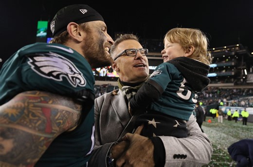 Is Chris Long related to Howie Long? 2x Super Bowl-winning DE's family explored