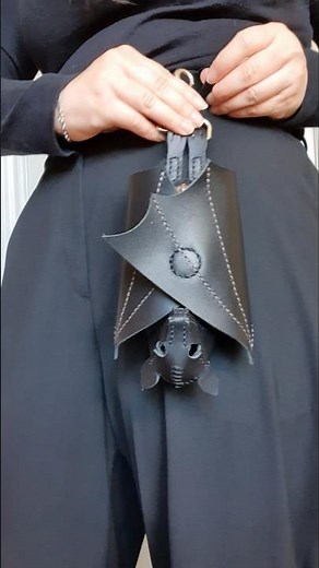 Leather Bat Coin Purse preview #diy #leathercraft
