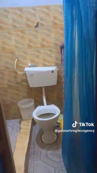 Chamber and hall self-contained room for rent at Camara area. Price is GHC 900 a month 2 years advance Self-meter Walled house Close to the roadside Constant water flows Serene environment Please call or WhatsApp 0550370829 or call 0560429114 if interested. NB: Renovation works are going on. Agency terms and conditions apply.