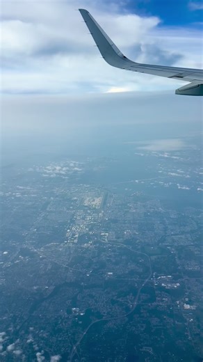 1K views · 7.2K reactions | Overhead view of Tampa International Airport on an American A321 after departing MCO — great zoom from the iPhone! MCO ✈ PHX Airbus A321neo #N403AN 6 Years Old iPhone 16 Pro Max #orlandojets #airbus #a321 #a321neo #tpa #american #takeoff #wing #zoom #fblifestyle | OrlandoJets | Facebook