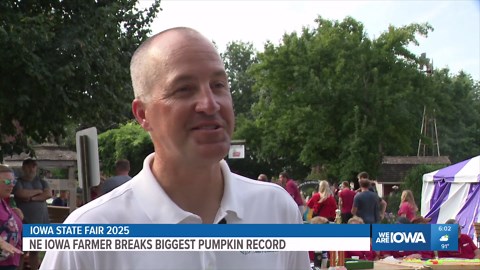 Northeast Iowa farmer breaks State Fair biggest pumpkin record
