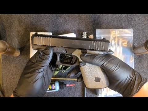 How to Clean Your Glock 19 gen 5 | (The Best Way!)