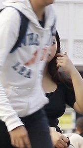 70M views · 1.7M reactions | Prank Pengemis Ke Cewek Gemoy Sendirian #prankpengemis #funny #pranks #prankkasihuang #ngakak #videolucu #prankindonesia #reels #fyp #beranda #prankgokil #funnyvideos #prankpalinglucu | Asis Ucus | Facebook