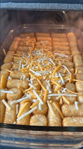 Cheesy Tater Tot Breakfast Casserole