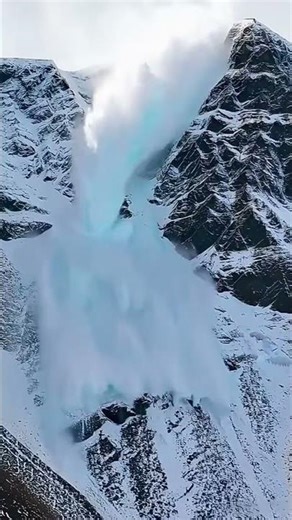 Snow Falling from Mountain | Stunning Winter Nature Scenery #nature #trending