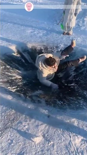 🧊 氷の穴から生きて脱出する方法！