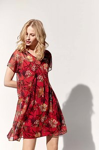 5.7K views · 261 reactions | En avant-première, découvrez les looks incontournables de la nouvelle saison !⁠ ⁠ Pour patienter jusqu'à leur arrivée, rendez-vous en boutique et sur www.onestep.fr où des nouveautés vous attendent déjà... | ONE STEP | Facebook