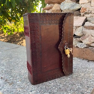 Personalized Leather Journal With Lock and Key: Handmade Diary - Etsy