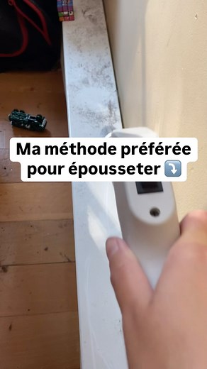 La balayeuse !! L’aspirateur pour les français 🙌🏻 Ça enlève une bonne grosse première couche lors de l’époussetage. Et ensuite on nettoie avec chiffon et produit nettoyant. 🧼 Pour moi c’est mon top 1 outils pratique pour l’entretien!! Abonne-toi pour des astuces sur l’entretien @nettoyagecvs . . . #menage #cleanhouse #cleanhome #home #house #propre #balayeuse #aspirateur | Nettoyage CVS