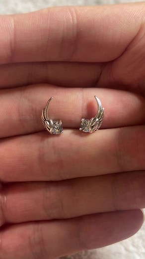 CZ Angel Wings Stud Earrings for Unisex Fashion