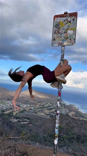 #circusaroundtheworld #poleexotic #circusartist #chinespole #poleart #poledance #aerialpole #CircusLife #polesport #poledancenation #pole #pole #polefitness | Вероника Горошкова