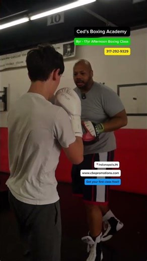 Coach Jōvan Mitt Work 🥊🔥 Sharp & Fast