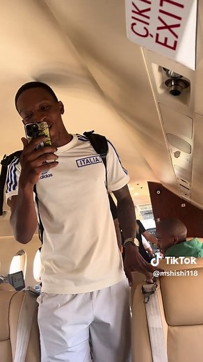 shika (@mshishi118)’s videos with We Up - Emtee