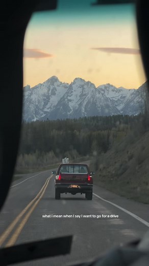 Scenic Tetons Drive: Wyoming Mountain Views in Motion