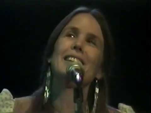 KATE WOLF - Eyes Of A Painter - Paramount Theatre, Austin Texas, 1985
