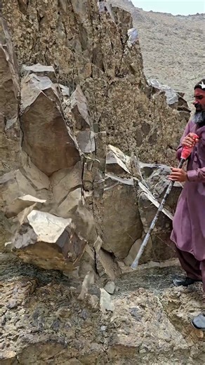 Cleaning a Muddy Rock to Reveal Crystals!Hashtags: #CrystalCleaning #BeforeAfter #Minerals