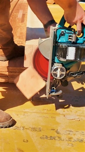Did you know you can order 6x6 glulams? . . For longer than 20' lengths I order glulam columns. #framer #framing #huberpartner #framersareadyingbreed #makitatools | awesomeframers