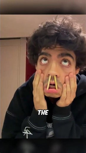 This is what LUFFY looks like behind the scenes of ONE PIECE season 2!🤯#onepiece #luffy