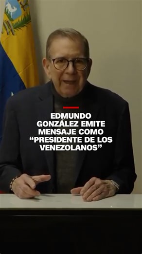 El líder opositor venezolano, #EdmundoGonzález, compartió un video en redes sociales en el que se asume como “presidente de los venezolanos” y hace un llamado “sereno y claro” a las fuerzas armadas para que se haga cumplir la victoria electoral que, según alegan él y su movimiento político, obtuvo en las elecciones presidenciales de 2024. | CNN en Español