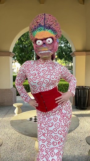 Mars Attacks Female Alien Costume Ideas