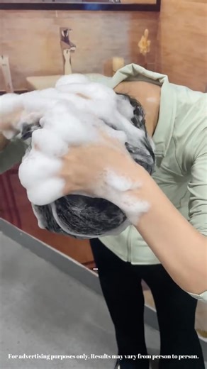 Experience soothing scalp relief with our Rosemary Anti-Fall Shampoo 🌿 — formulated to strengthen fragile strands and calm irritation from the very first wash. See shedding ease, feel hair look fuller, and enjoy fresh, confident hair days again. ✨ | Hey Keratin