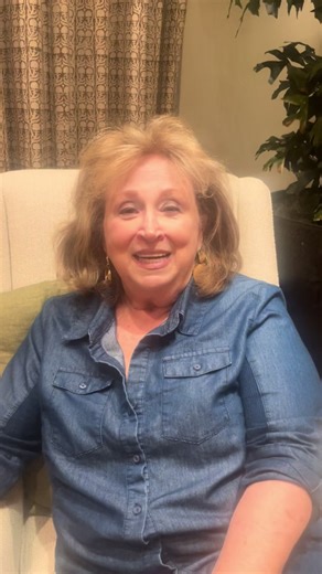 Come play another round of DTI with Grammy! #roblox #grandma #therobloxgrammy #dresstoimpress #dresstoimpressroblox #dti #teaparty