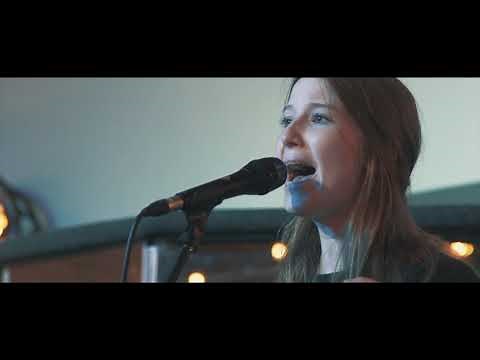 ALL THINGS RISE [Official Live Video] | Vineyard Worship feat. Hannah Toal