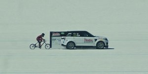 Woman Breaks World Speed Record by Riding a Bicycle at 147 Mph