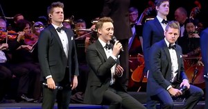 10 Talented men sing majestic 'Hallelujah'