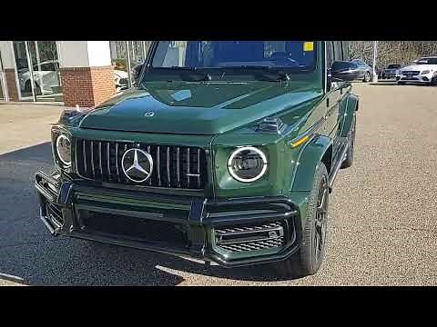 2022 Mercedes-Benz G63 AMG in G Manafactur Deep Green