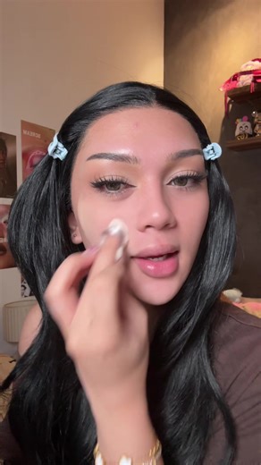 Get Flawless Skin with Powder Foundation