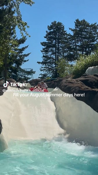 Diviértete en el parque acuático Wild Waves este agosto