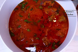This is a detailed video on how to prepare Nigerian Beef Stew. Ingredients, Fresh Beef Fresh tomatoes Long sweet pepper Chilli Pepper Red bell pepper Habanero pepper Onions Salt Ginger/ Garlic Fresh tin tomatoes Veg.Oil Nutmeg powder Bullion powder Seasoning cube Coriander Seasoning Basil leaves Beef Seasoning powder | Ezinne's Kitchen