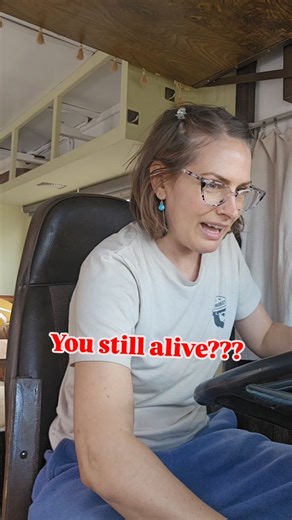 Jessy Muller | Slow Living| Outdoors| Travel on Instagram: "Well...in true Mander fashion, it wasn't without a challenge but with a little determination and some trouble shooting, she's alive! *Not documented was having to fill the fuel filter and transfer gas into the carb more than once, trying and failing to make a tiny funnel and needing to replace the battery clamp because after I got her started she decided she wasn't gonna start again until the clamp was shiny and new. 😅 It took u