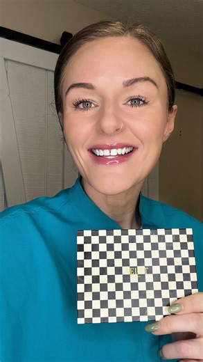 𝑨𝒍𝒊𝒔𝒐𝒏 💋 𝑩𝒆𝒂𝒖𝒕𝒚 & 𝑳𝒊𝒇𝒆𝒔𝒕𝒚𝒍𝒆. on Instagram: "It would have been under 10 mins if I had all my crap layed out together…but I’m a mess in the morning and was scrounging through my makeup drawer 🤣 Comment ME if you want to try this makeup! #seintmakeup #seintbeauty #makeupaddict #makeuponfleek #easymakeuptutorial"