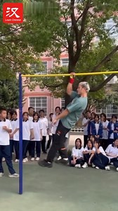 30K views · 731 reactions | A fitness master showed off his fancy workout skills (技能 jìnéng) during a class break in a school, impressing many students. He aims to promote a healthy lifestyle and raise awareness of fitness to students. | Learn Chinese | Facebook