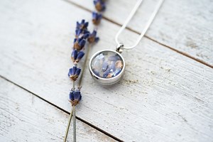 Memorial Locket Necklace for Ashes or Hair • Remembrance Jewelry • Sympathy Gift • Keepsake Pendant for Loss - Etsy