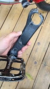 Snapped my carbon cranks jumping off my deck! I’ll never run carbon cranks again #mtb #fail #freeride | Reece Wallace