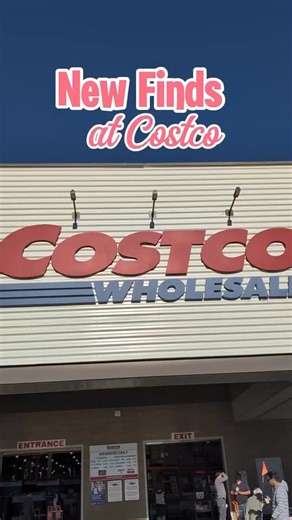 Spring is officially in the air at Costco! 🌷🐰 So many beautiful seasonal finds just landed and I’m obsessed 👇 • Mohawk front door mats designed for indoor and outdoor use spring-themed and so pretty – Welcome floral design – Solid floral design ✔️ Non-slip backing ✔️ ONLY $9.99 • Rifle Paper Co. spring scatter rugs, available in 4 gorgeous design options • The cutest Easter Disney train 🚂 – Lights music – Volume control – Built-in timer – Available in store & online 📍Phoenix, Arizona 📅 Jan