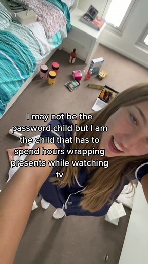 Christmas Wrapping: A Love-Hate Relationship | Just Your Basic Gal