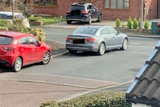 Residents of Fulwood cul-de-sac claim badly parked cars are making life a misery –  Blog Preston