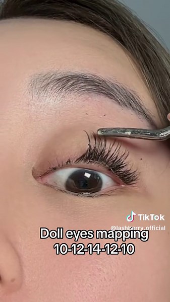 Doll Eyes Mapping using DIY Lash Extensions